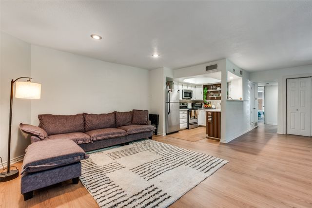 3314 Douglas Avenue 104, Dallas, TX 75219