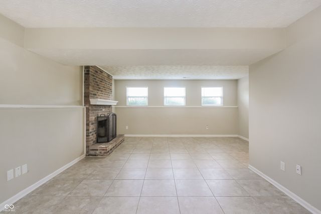 5678 Colonist Circle, Indianapolis, IN 46254