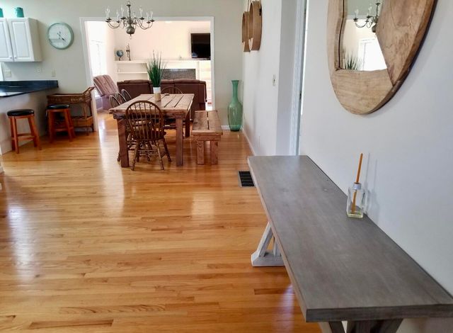 82 Daybreak Lane, Hyannis, MA 02601