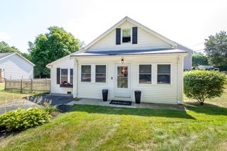 65 Cedarwood Rd, Stoughton, MA 02072