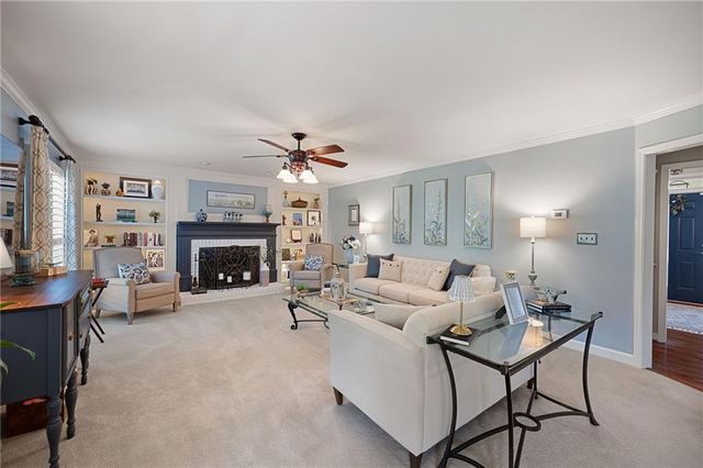 1049 Fairwood Run NW, Acworth, GA 30101