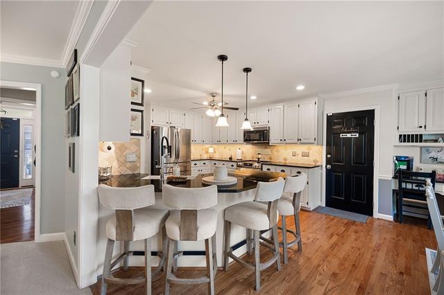 1049 Fairwood Run NW, Acworth, GA 30101