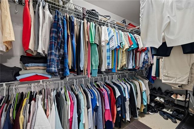 1049 Fairwood Run NW, Acworth, GA 30101