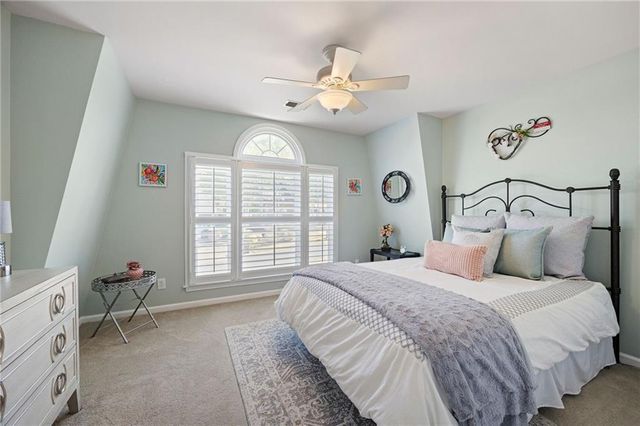 1049 Fairwood Run NW, Acworth, GA 30101