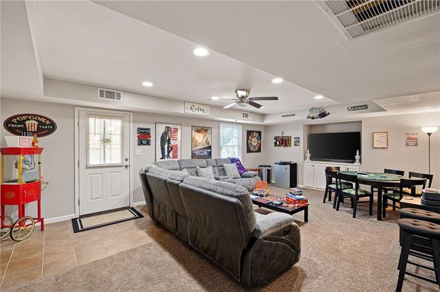 1049 Fairwood Run NW, Acworth, GA 30101