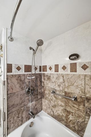 7775 Hartfield Place, Montgomery, OH 45242