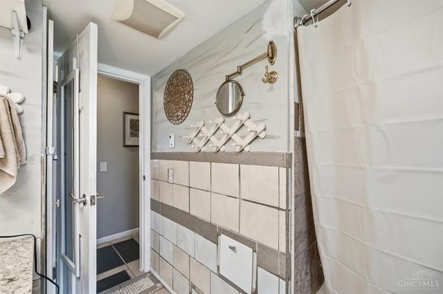 7775 Hartfield Place, Montgomery, OH 45242