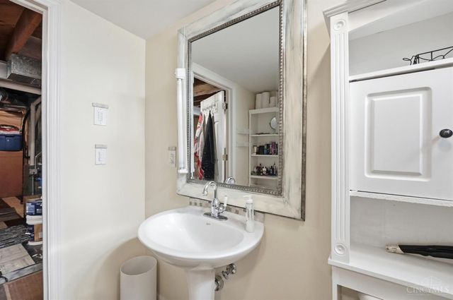 7775 Hartfield Place, Montgomery, OH 45242