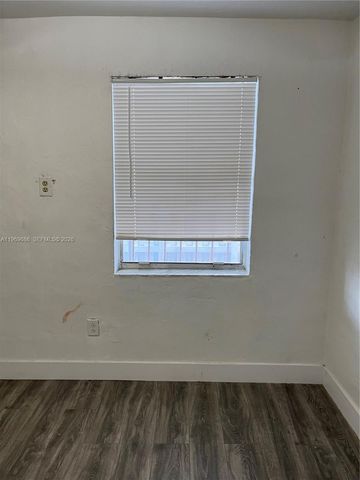 1999 NW 2nd St 1, Miami, FL 33125