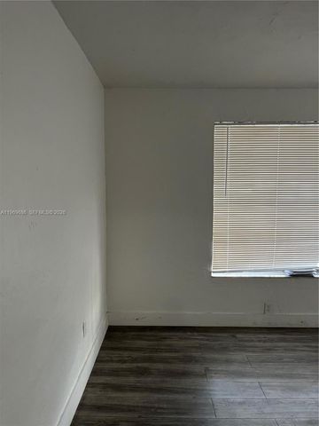 1999 NW 2nd St 1, Miami, FL 33125