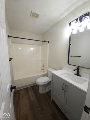 5628 Mead Court, Indianapolis, IN 46220