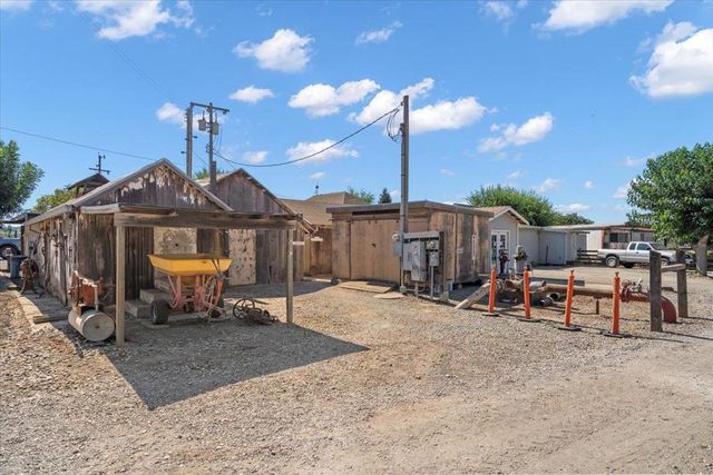 2675 Pacheco Pass Highway, Gilroy, CA 95020