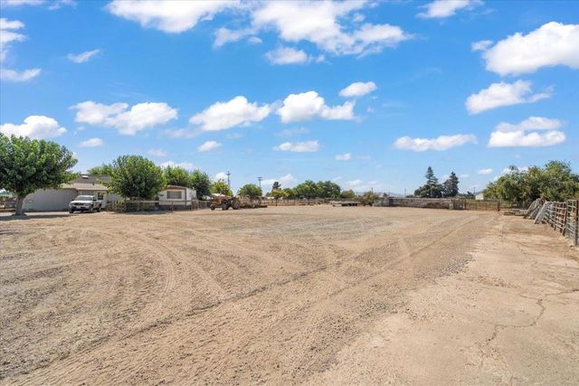 2675 Pacheco Pass Highway, Gilroy, CA 95020