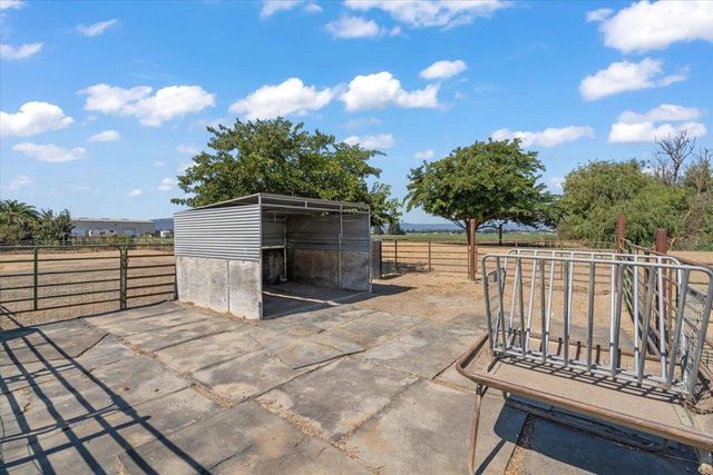 2675 Pacheco Pass Highway, Gilroy, CA 95020