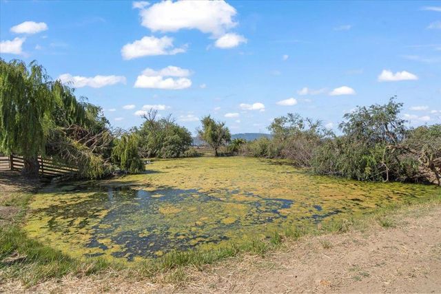 2675 Pacheco Pass Highway, Gilroy, CA 95020