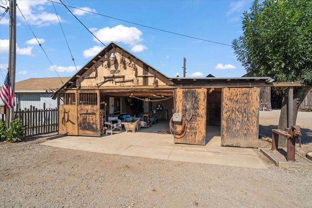 2675 Pacheco Pass Highway, Gilroy, CA 95020