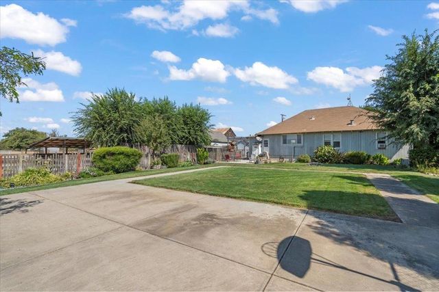 2675 Pacheco Pass Highway, Gilroy, CA 95020