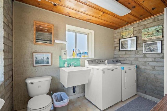 2675 Pacheco Pass Highway, Gilroy, CA 95020