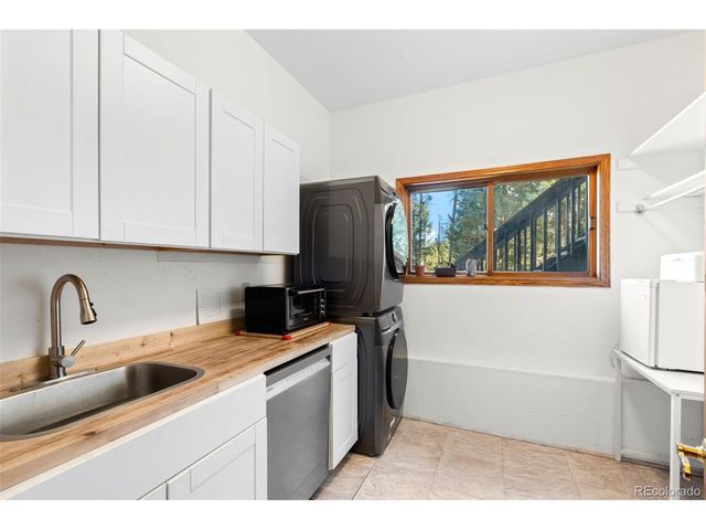 27882 Bonanza Dr, Evergreen, CO 80439