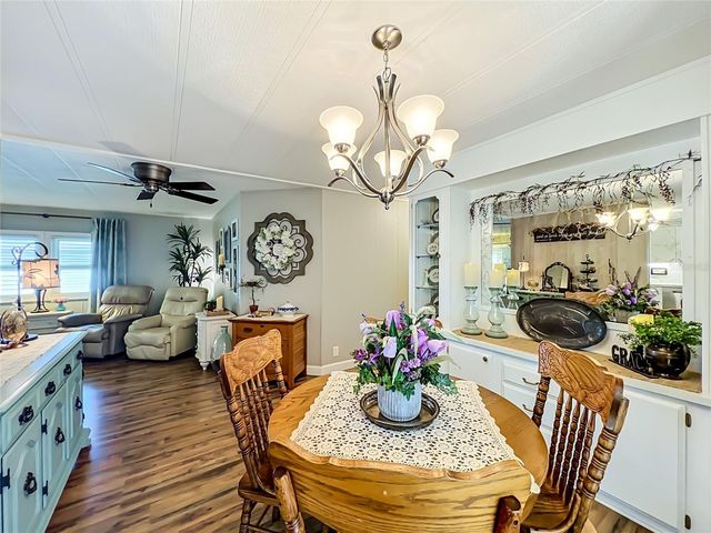 1108 NASSAU CIRCLE, Tavares, FL 32778