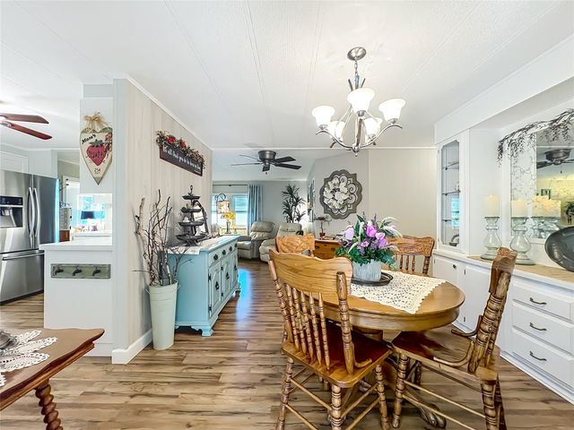 1108 NASSAU CIRCLE, Tavares, FL 32778
