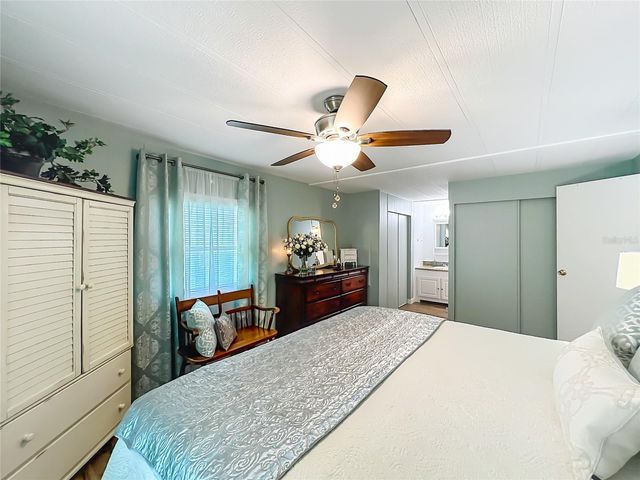 1108 NASSAU CIRCLE, Tavares, FL 32778