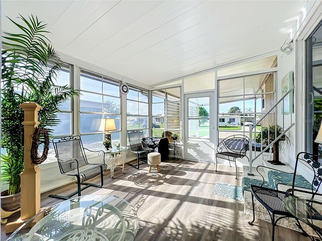1108 NASSAU CIRCLE, Tavares, FL 32778