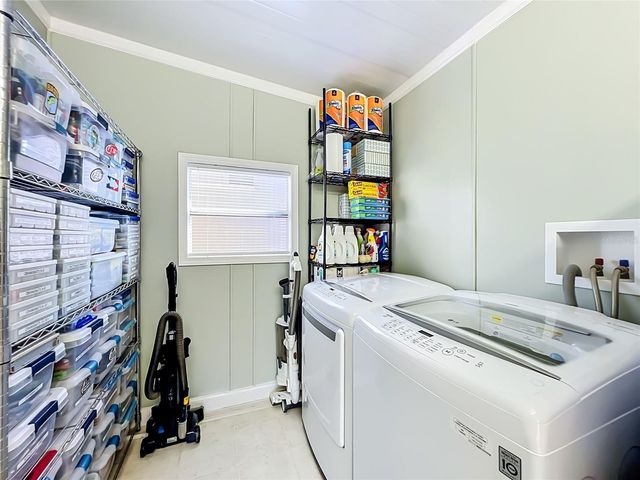 1108 NASSAU CIRCLE, Tavares, FL 32778