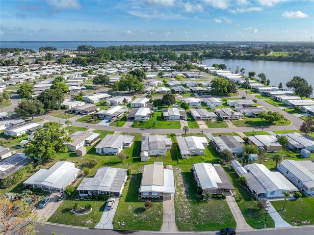 1108 NASSAU CIRCLE, Tavares, FL 32778