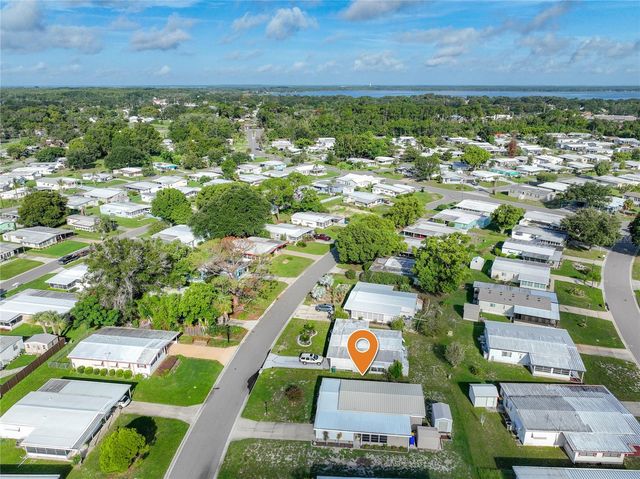 1108 NASSAU CIRCLE, Tavares, FL 32778