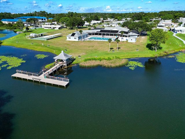 1108 NASSAU CIRCLE, Tavares, FL 32778