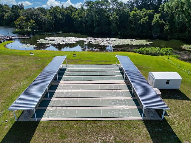 1108 NASSAU CIRCLE, Tavares, FL 32778
