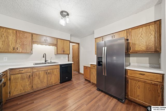 3207 W 16th Street, Grand Island, NE 68803