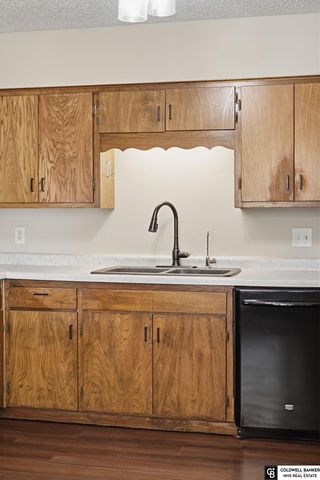 3207 W 16th Street, Grand Island, NE 68803