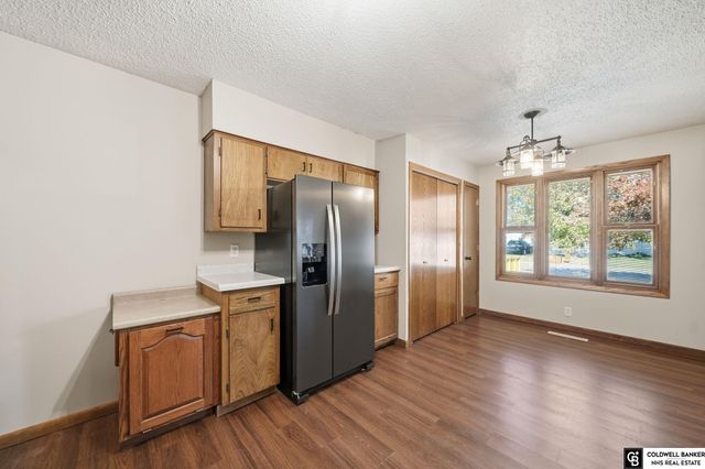 3207 W 16th Street, Grand Island, NE 68803