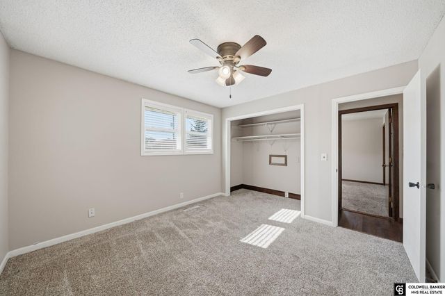 3207 W 16th Street, Grand Island, NE 68803