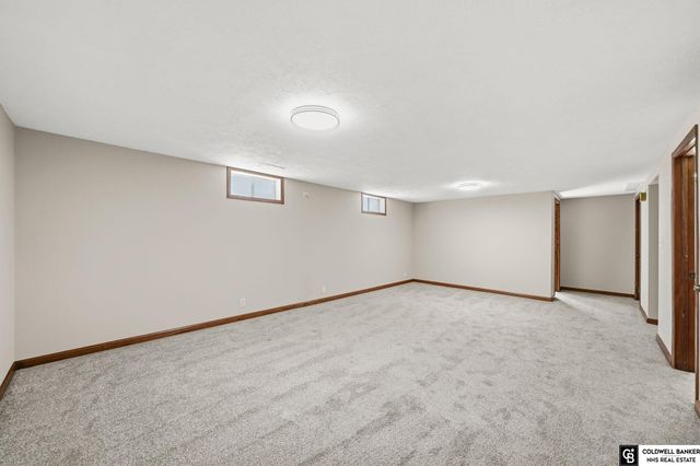 3207 W 16th Street, Grand Island, NE 68803