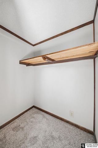 3207 W 16th Street, Grand Island, NE 68803