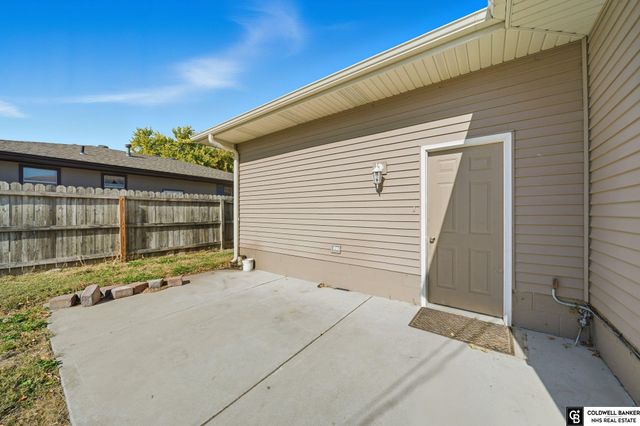 3207 W 16th Street, Grand Island, NE 68803