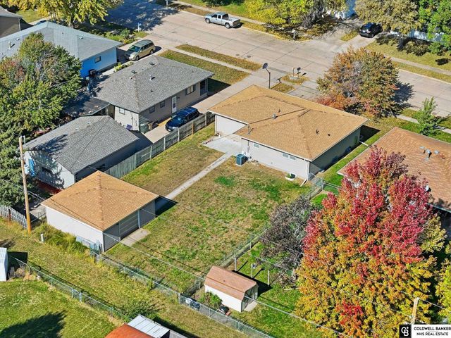 3207 W 16th Street, Grand Island, NE 68803