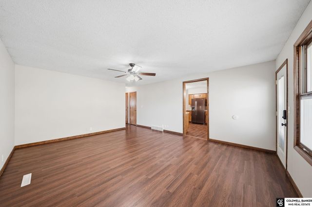 3207 W 16th Street, Grand Island, NE 68803