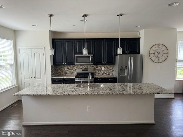 7701 KEN DANNAGER CT, Elkridge, MD 21075
