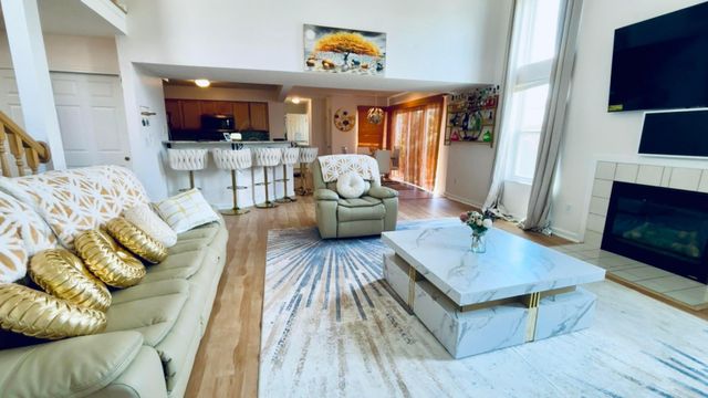 7321 Clover Park Way, Dublin, OH 43016
