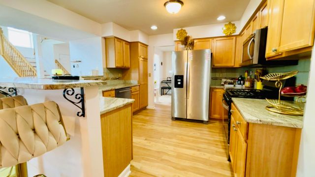 7321 Clover Park Way, Dublin, OH 43016