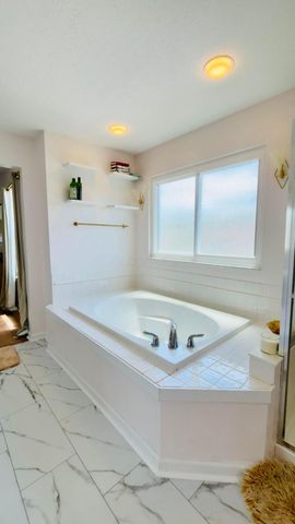 7321 Clover Park Way, Dublin, OH 43016
