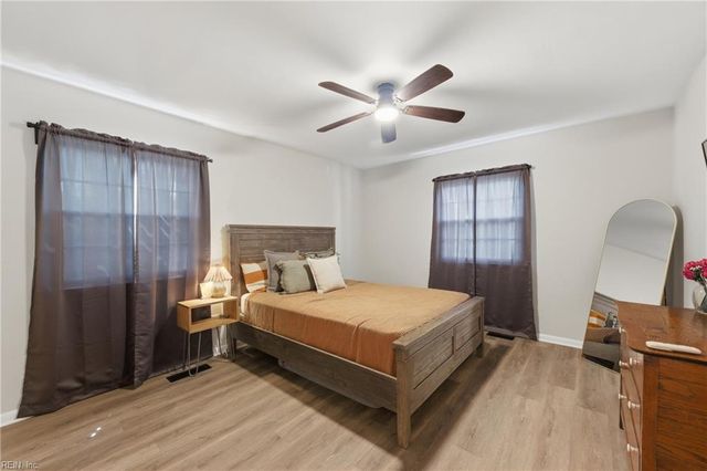 33 Southwind DR, Hampton, VA 23669