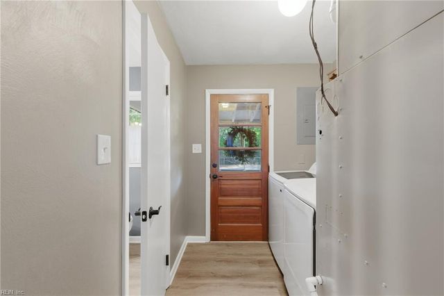 33 Southwind DR, Hampton, VA 23669