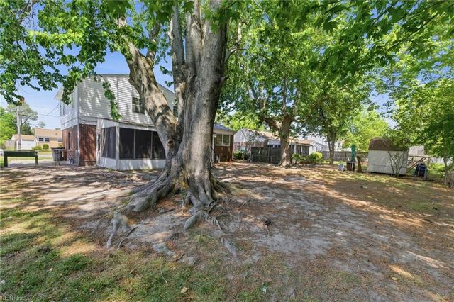 33 Southwind DR, Hampton, VA 23669