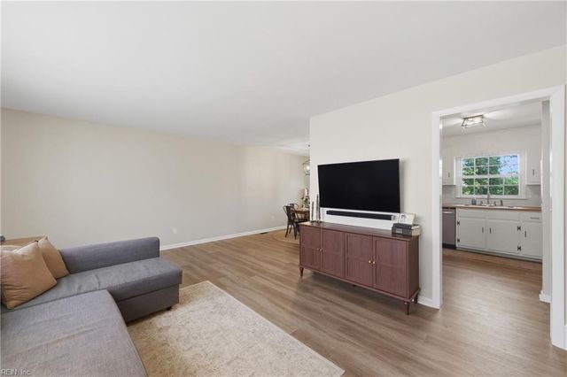 33 Southwind DR, Hampton, VA 23669