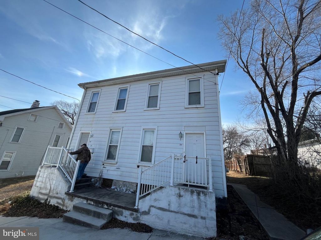 382-384 ELDER ST, Chambersburg, PA 17201